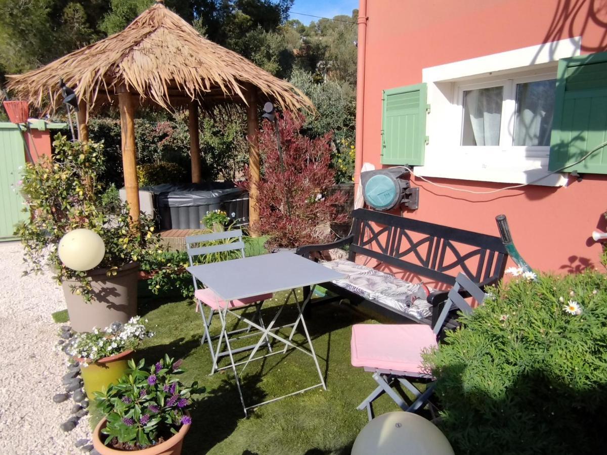 Le Petit Atelier Bormes-les-Mimosas Exterior foto